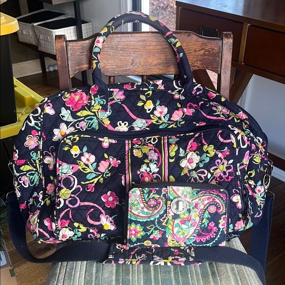 Vera Bradley Weekender Bundle with Wallet - Picture 2 of 14